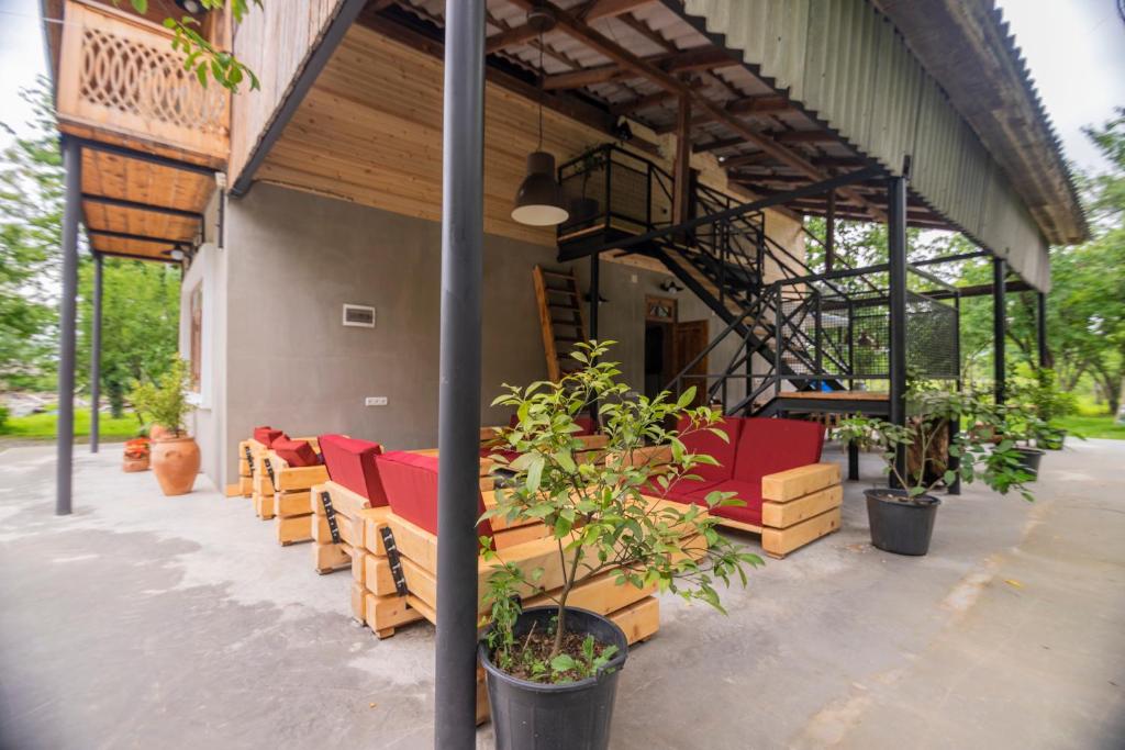 Balkón nebo terasa v ubytování Menabde Winery