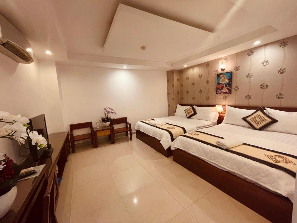 SaiGon Europe Hotel - Quadruple Room With Bath