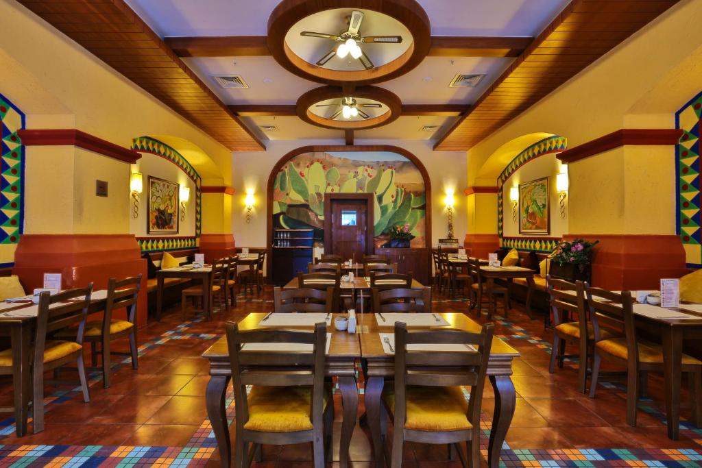 Restaurace v ubytování Crystal De Luxe Resort & Spa - All Inclusive