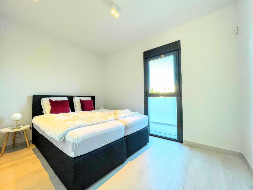 Soleil Villamartin Golf by Villas&You, Villamartin ...