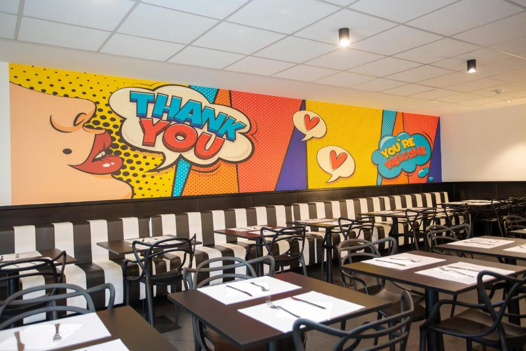 Ресторан / где поесть в Casual Pop Art Benidorm
