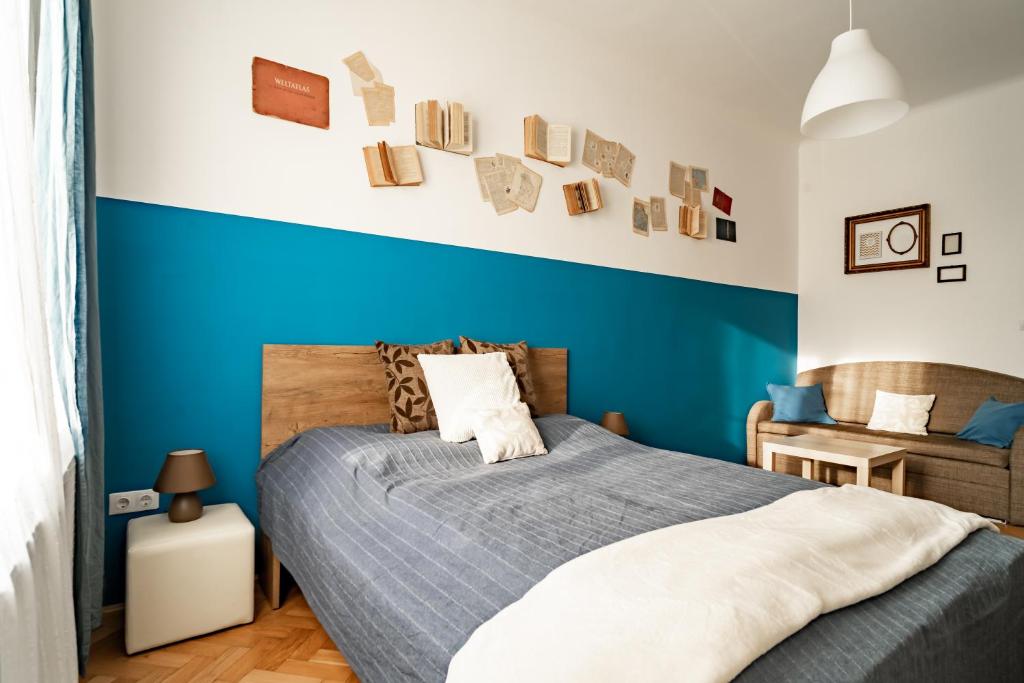 A bed or beds in a room at Colors Apartment
