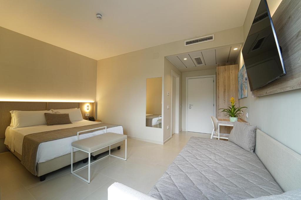 Eleamare Resort - Habitación Triple Con Vistas Al Jardín