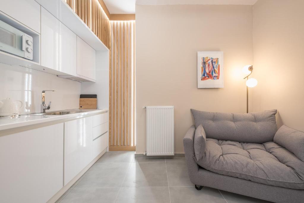 A kitchen or kitchenette at Pale Orb Properties (1)