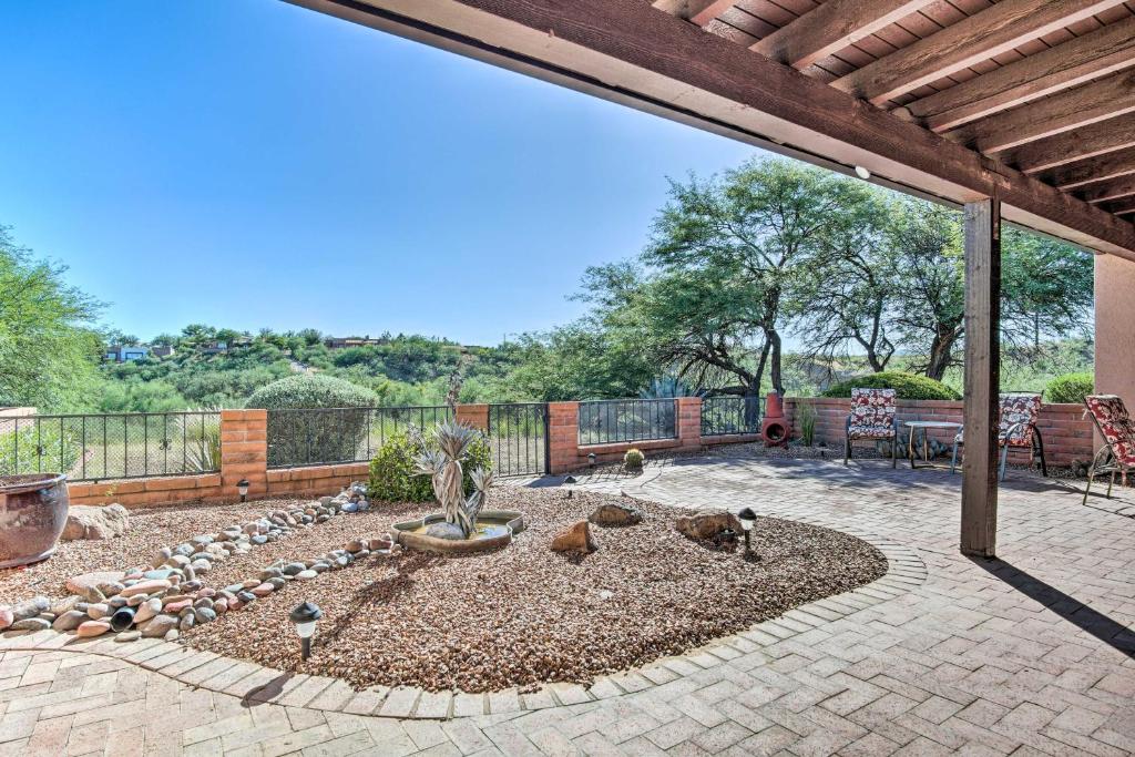 Holiday home Serene Green Valley Escape with Spacious Patio!, USA