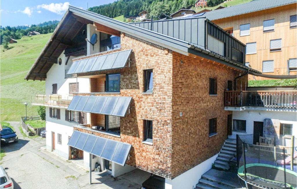 Budova, kde se apartmán nachází