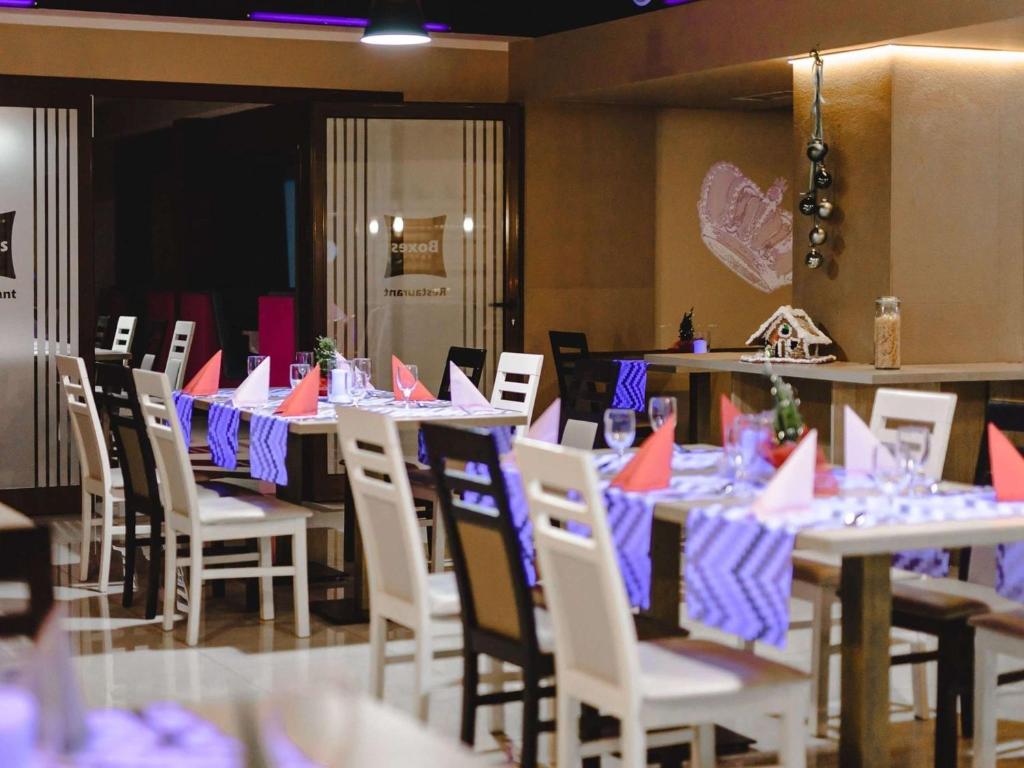 Reštaurácia alebo iné gastronomické zariadenie v ubytovaní Ibis Styles Gniezno Stare Miasto
