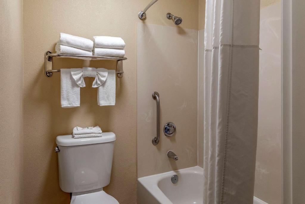 Quality Inn Placentia Anaheim Fullerton photo