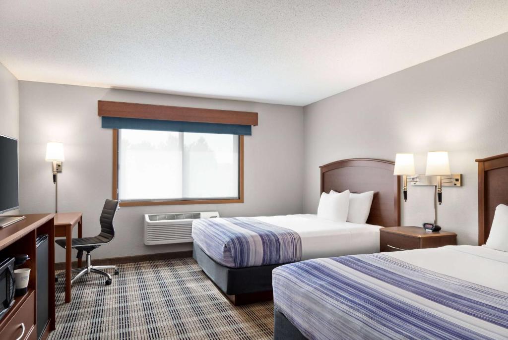 AmericInn by Wyndham Bemidji - 2 Queen Beds, Pet-Friendly Room, Non-Smoking