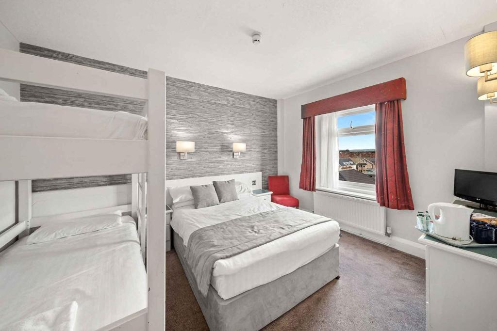 Cliffs Hotel - Salle Familiale (2 Adultes + 2 Enfants)