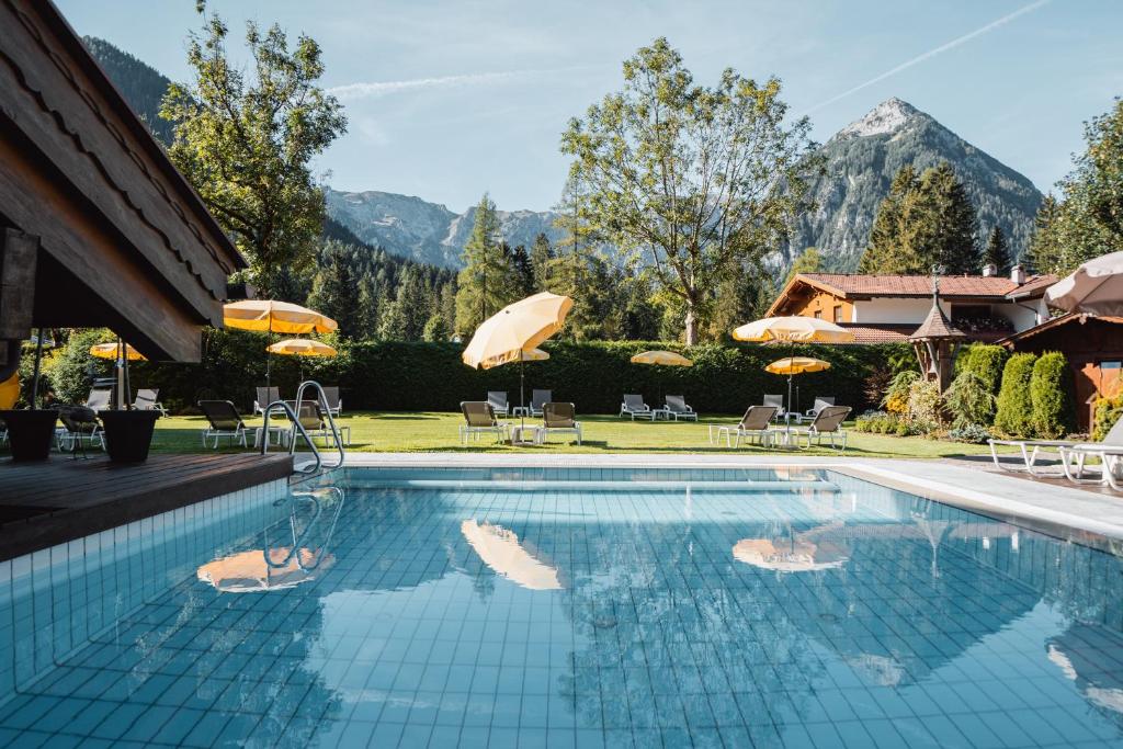 Bazén v ubytovaní Hotel Karlwirt alebo v jeho blízkosti