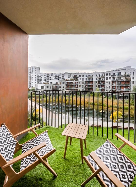 Balkón alebo terasa v ubytovaní Navy Blue Apartment