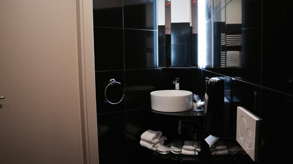 Koupelna v ubytování C rooms - Love Motel Monza