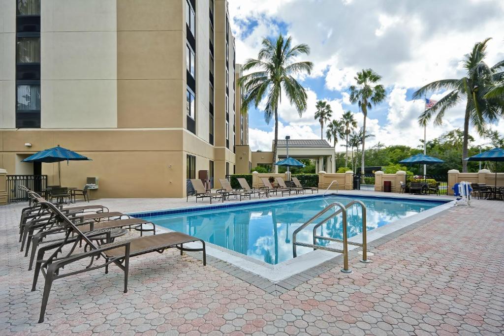 Bazén v ubytování Hyatt Place Miami Airport-West/Doral nebo v jeho okolí