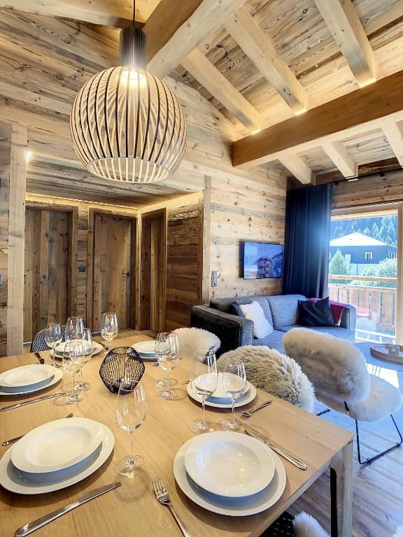 TV a/nebo společenská místnost v ubytování Polaris 1 003 - LUXE & SKI LIFT apartment 6 pers