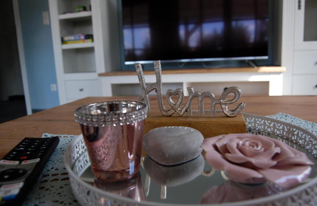 TV a/nebo společenská místnost v ubytování Kleiner Onkel