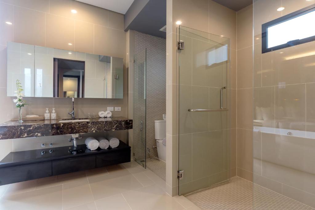 X10 Seaview Suites at Panwa Beach - 16