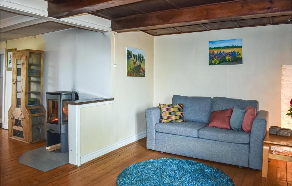 Posezení v ubytování 1 Bedroom Cozy Home In Eslöv