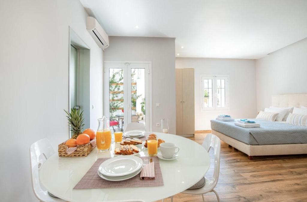 Postel nebo postele na pokoji v ubytování APPARTME Guest House Seveso 40
