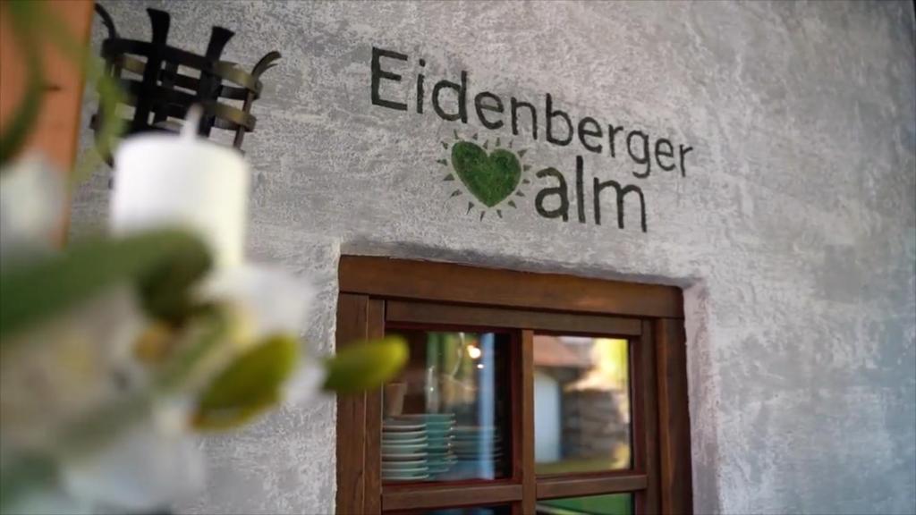 Certifikát, hodnocení, plakát nebo jiný dokument vystavený v ubytování Eidenberger Alm