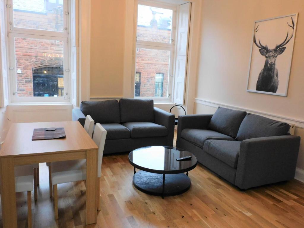 Seating area sa Beautiful 3 bed apt in the City Centre