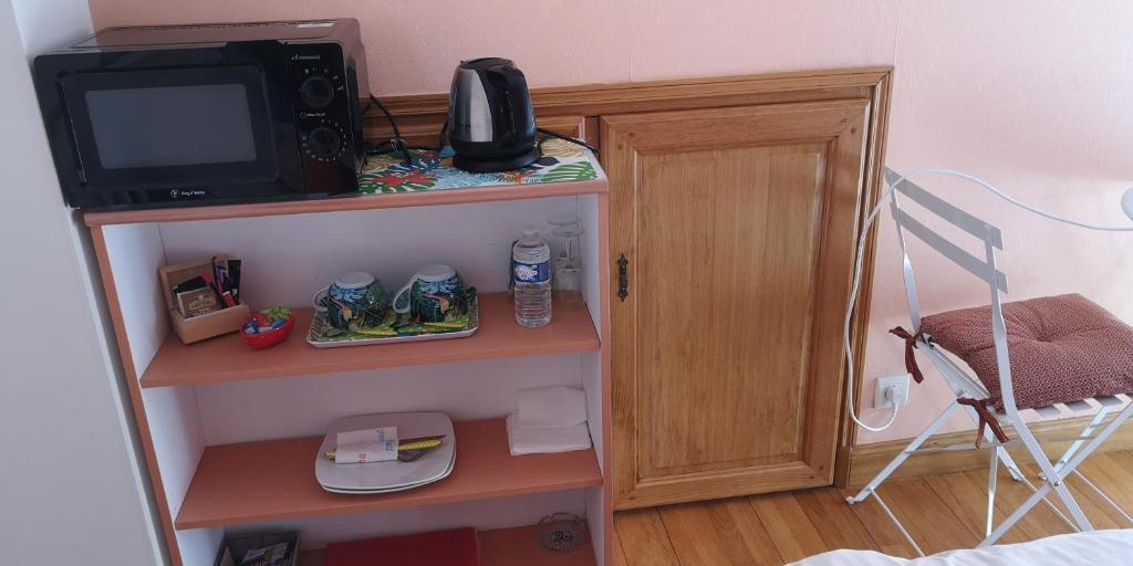 Kuchnia lub aneks kuchenny w obiekcie 2 Belles chambres avec balcon sdb et WC privatifs