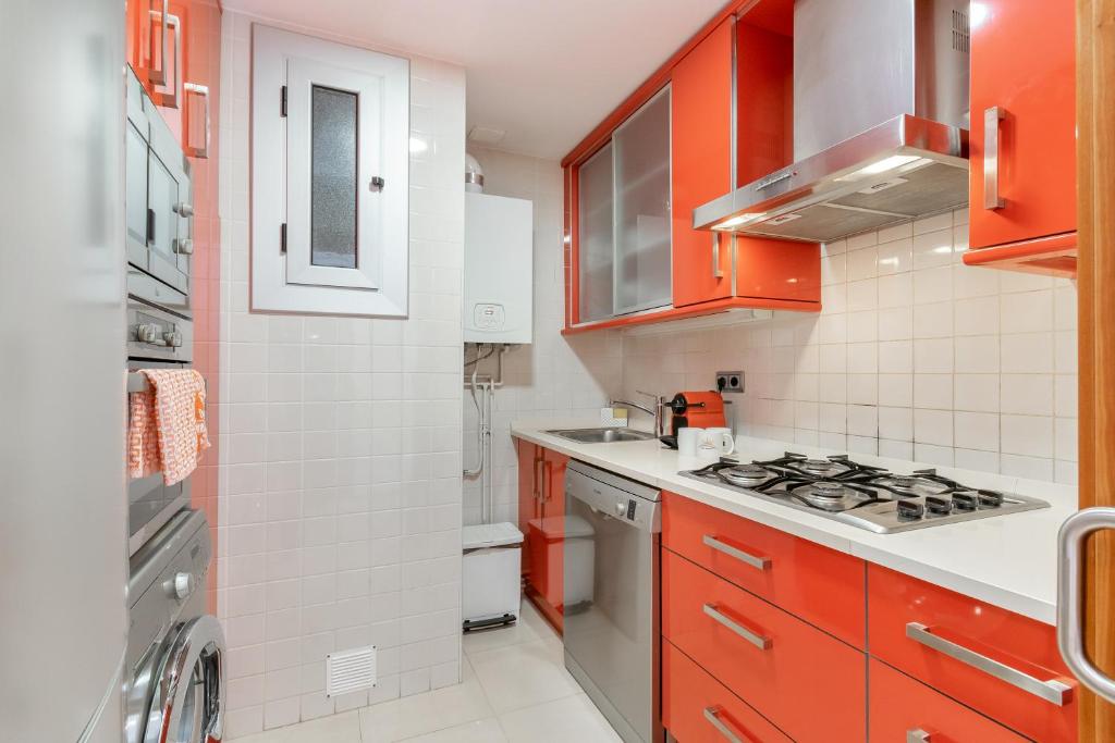 Kuchyň nebo kuchyňský kout v ubytování Fragata Sitges Rentals