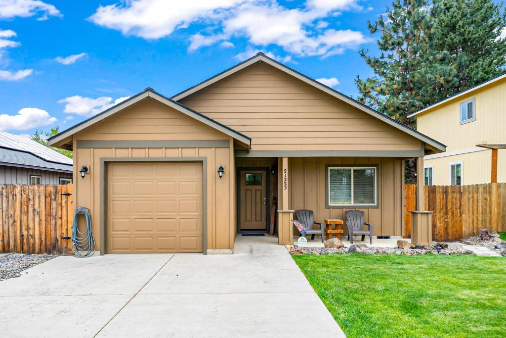 Pine Nursery Post, Bend (updated prices 2024)