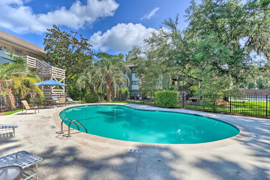 Hilton Head Island Condo with Community Pool!, Hilton Head Island