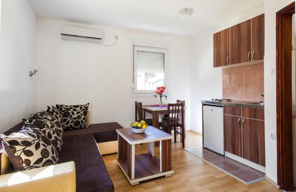 Фотография из галереи HTP Velika Plaža Ulcinj в Улцине