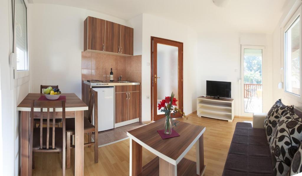 Фотография из галереи HTP Velika Plaža Ulcinj в Улцине