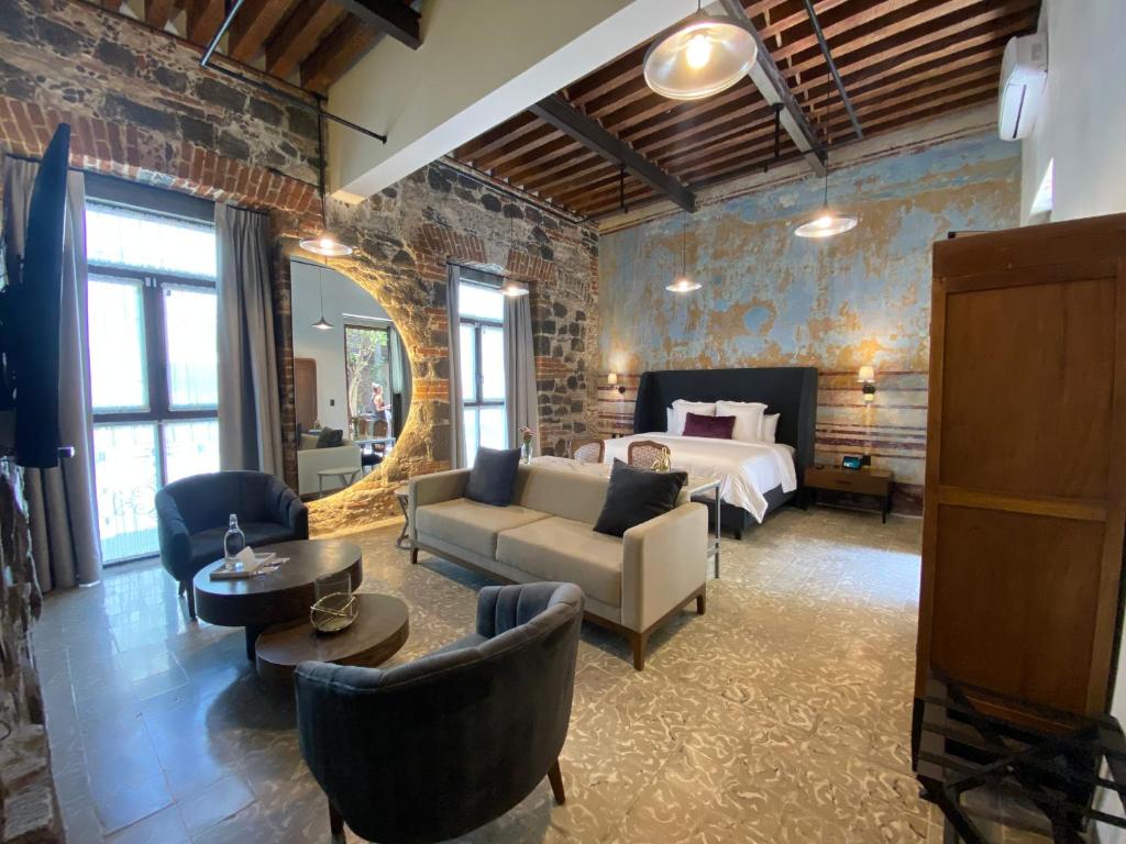 Milo Collection Hotel - 