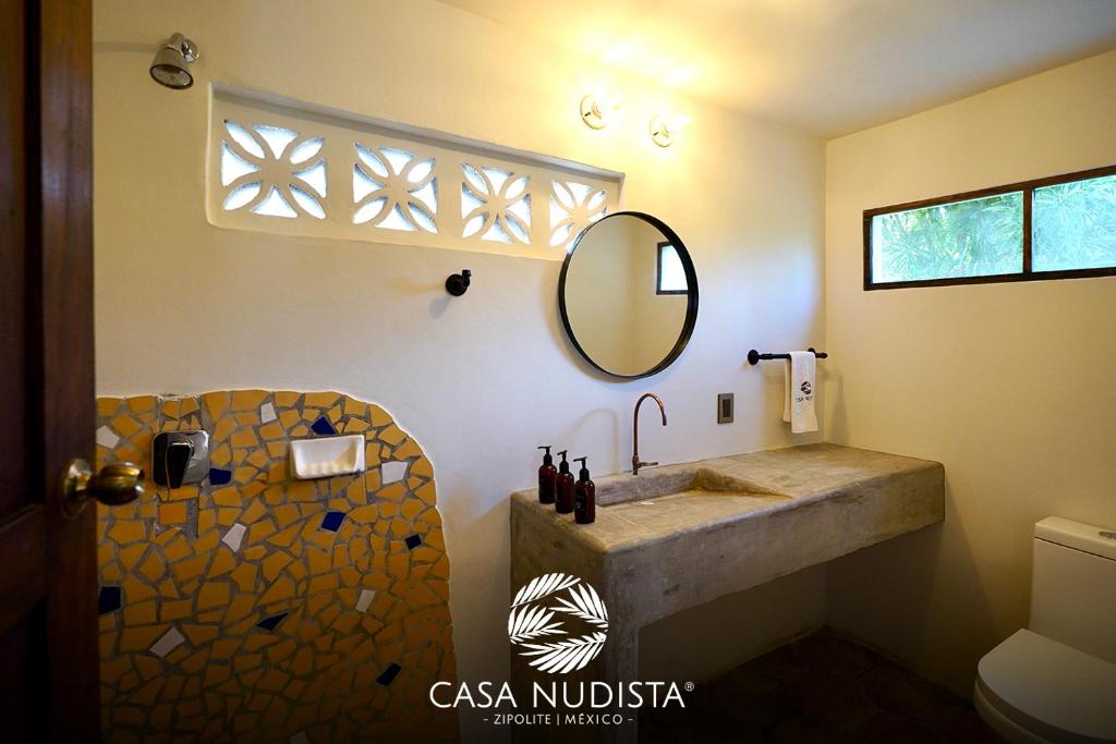 Casa Nudista - LGBT Hotel - Error
