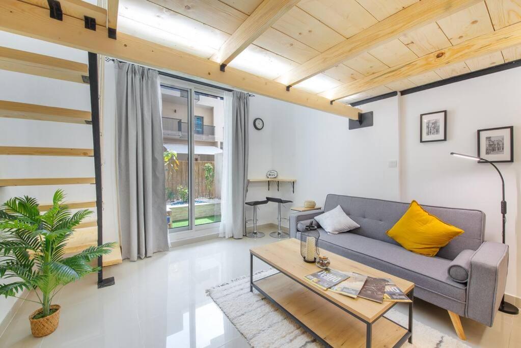 Homely loft with great facilities by Suiteable