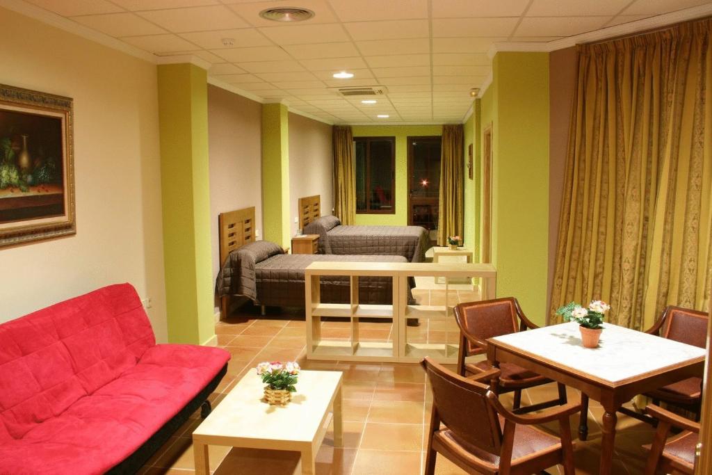 Hotel Restaurante Baños - 2