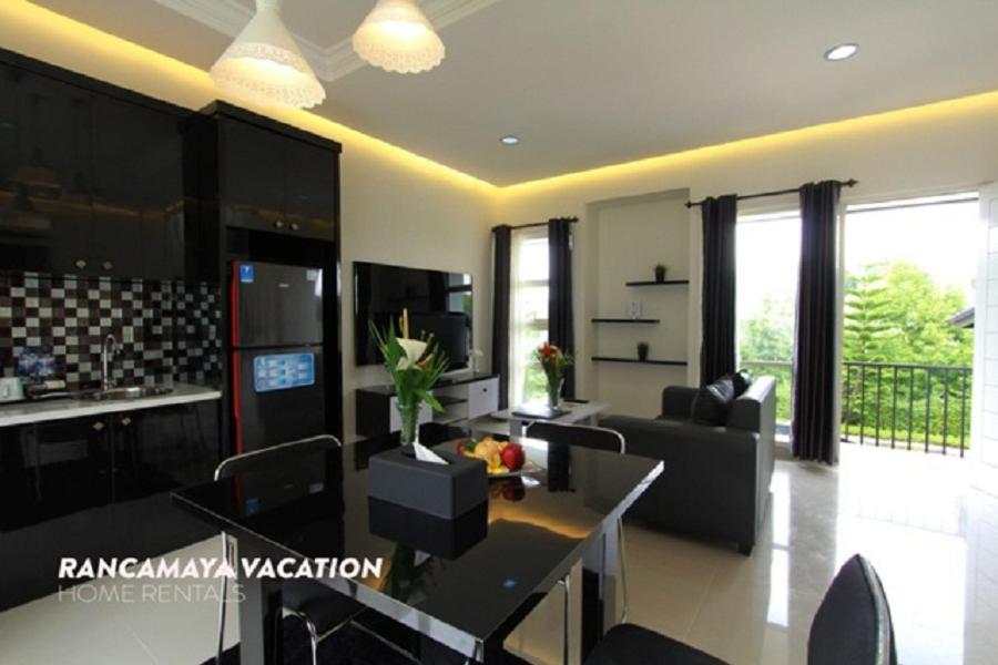 A seating area at R Hotel Rancamaya