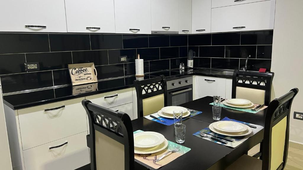 Spacious Modern Flat Business/Family/Friends Trip - Image 12