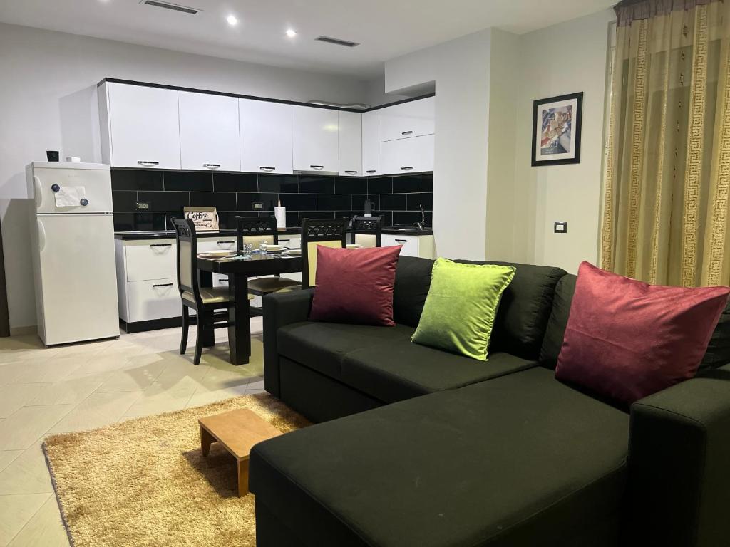 Spacious Modern Flat Business/Family/Friends Trip - Image 10