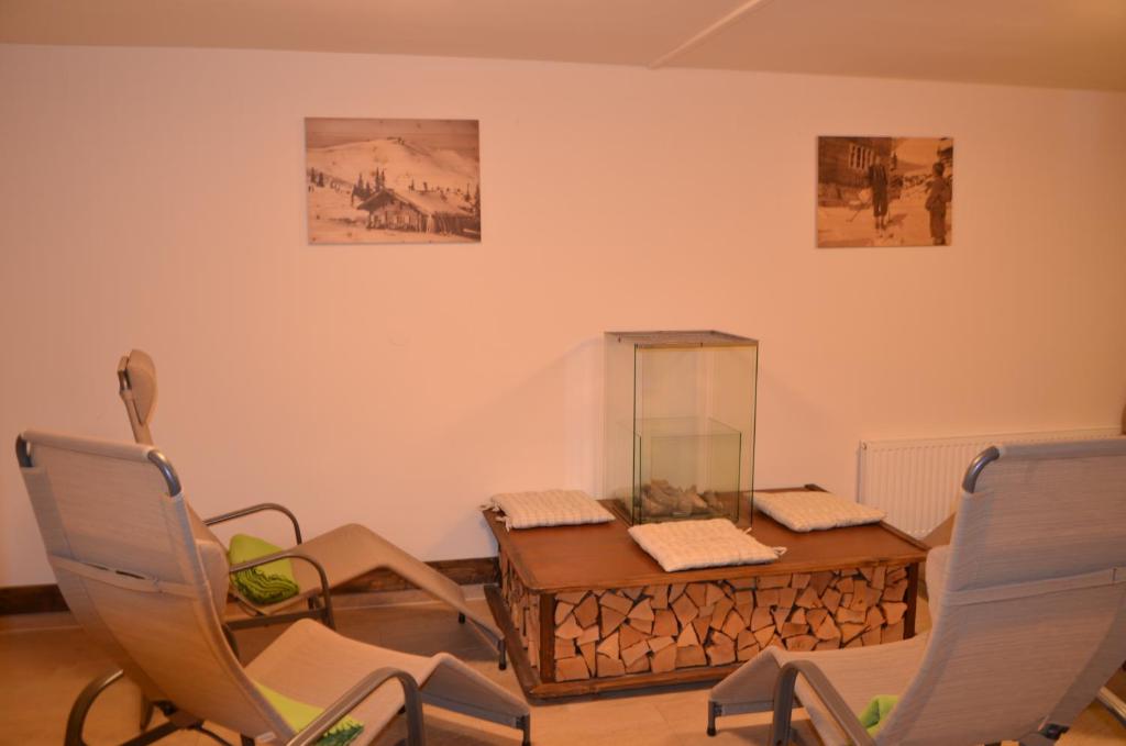 Posedenie v ubytovaní Dahoam by Sarina - Rooms & Suites