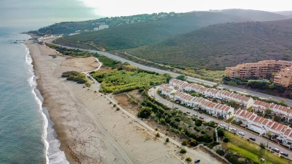Fotografia z galérie ubytovania Aldea Beach 39 - Fantástica casa a pie de playa v destinácii Manilva