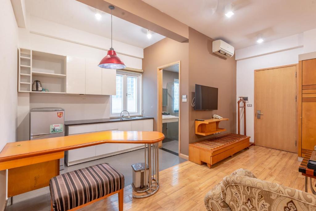 Hanoi Golden Sunshine Villa Hotel and Travel - Two-Bedroom Suite