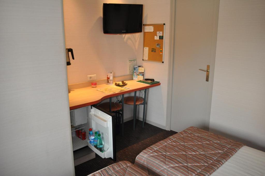 Logis Hotel au tambour - Resim 24