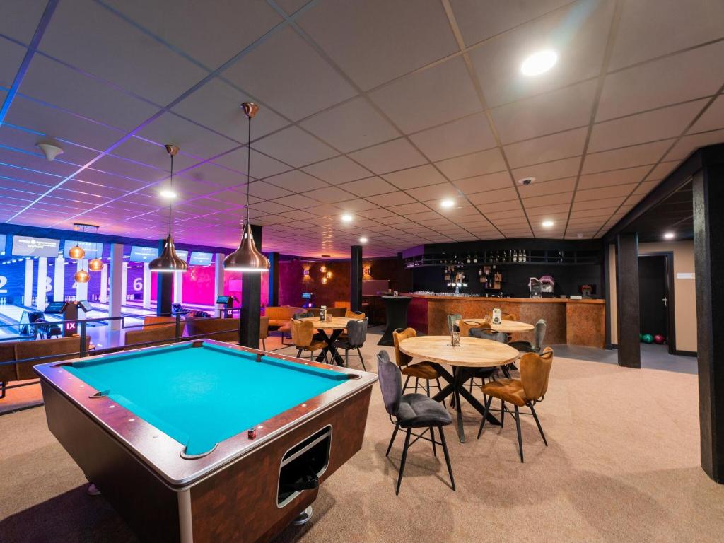 Τραπέζι μπιλιάρδου στο Holiday Home in Lochem with Garden View