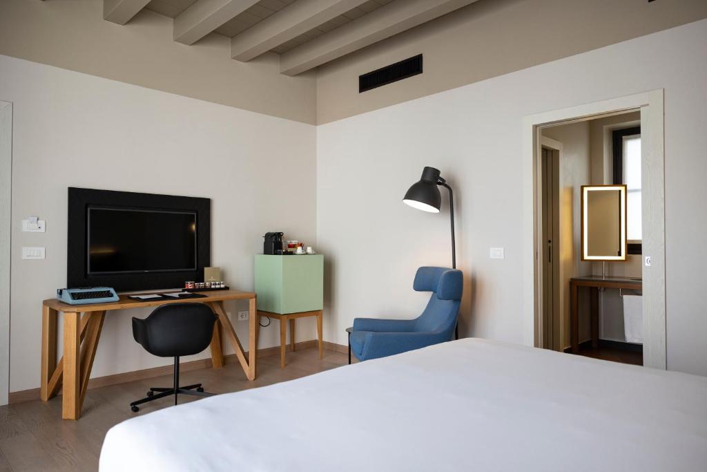 Savona 18 Suites - Resim 40