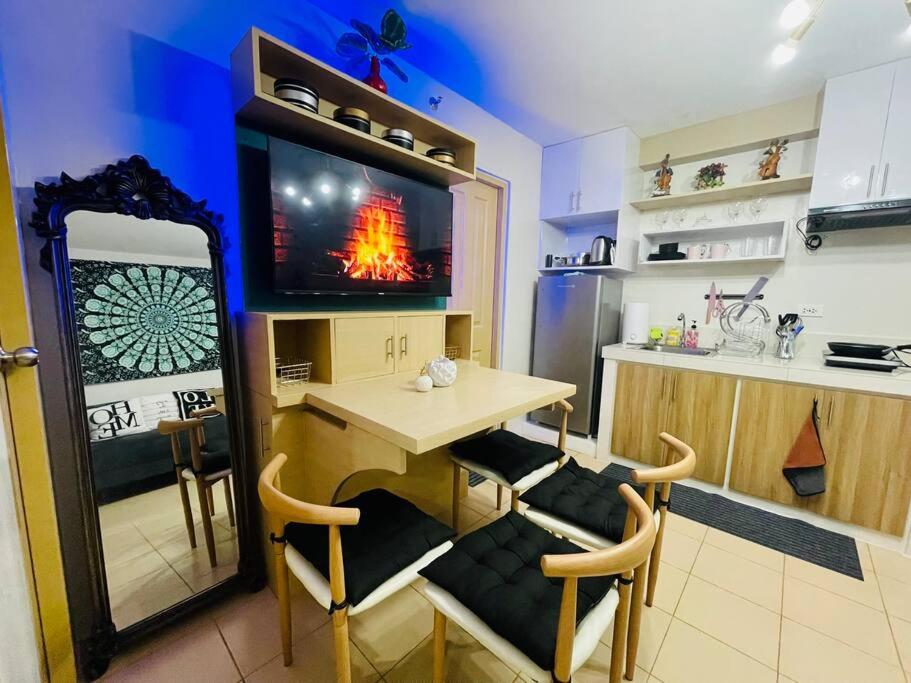 Iloilo City Two Bedroom Condo Unit - Hizvo
