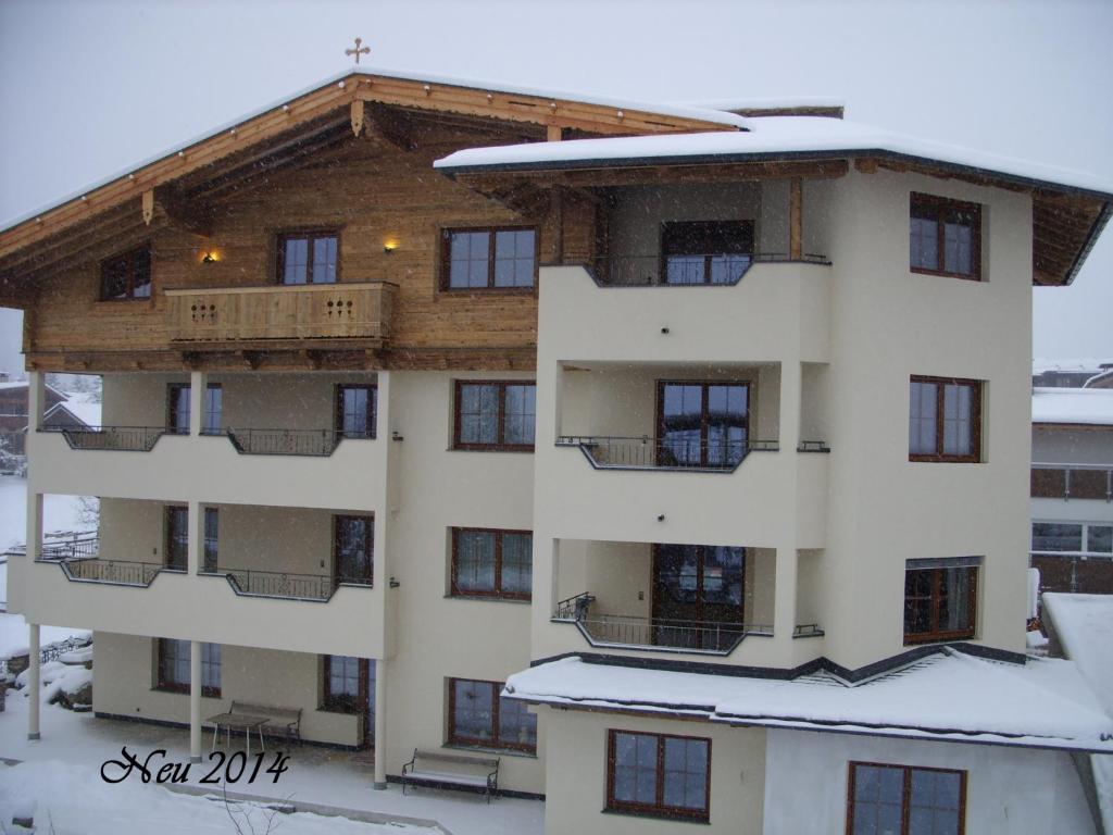 Pension Lärchenbrunn during the winter