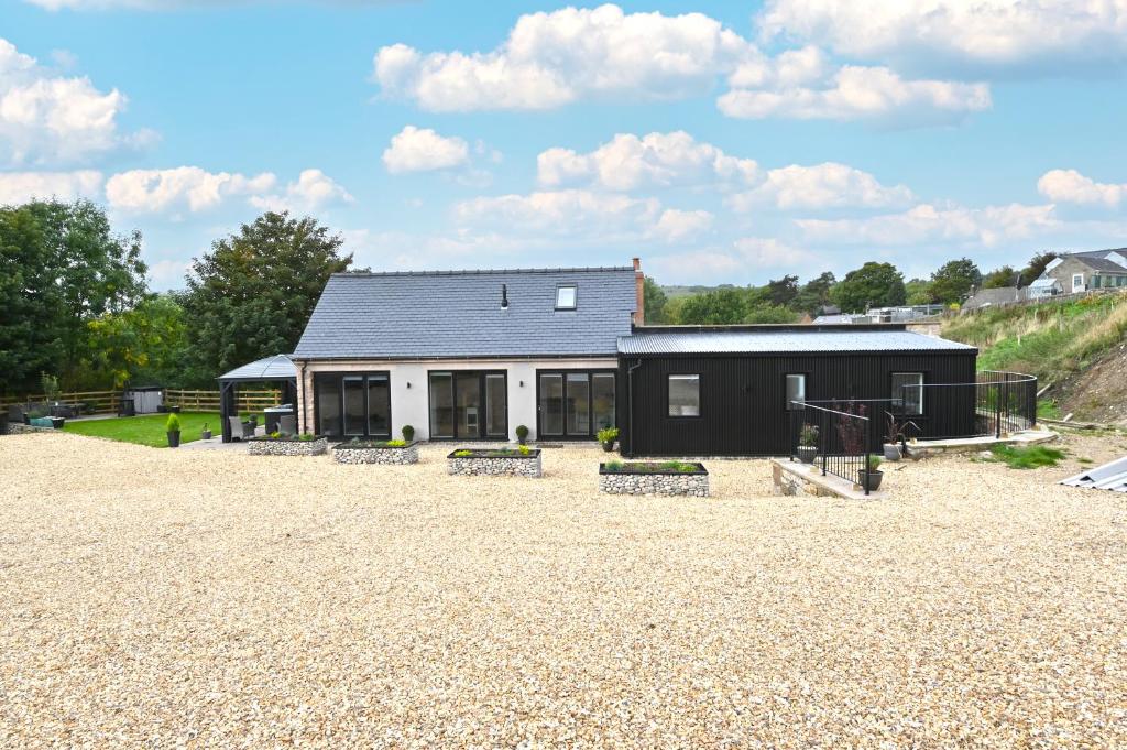 Bage Mine Barn - Housity