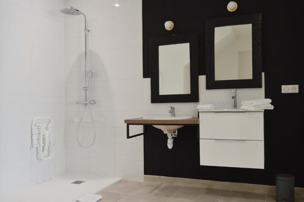 La Revêtizon - Double Room - Disability Access