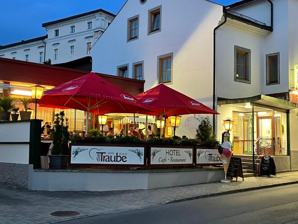 Budova, kde se hotel nachází