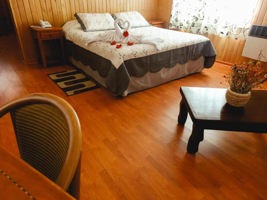 Postel nebo postele na pokoji v ubytování Hotel Iorana Tolache